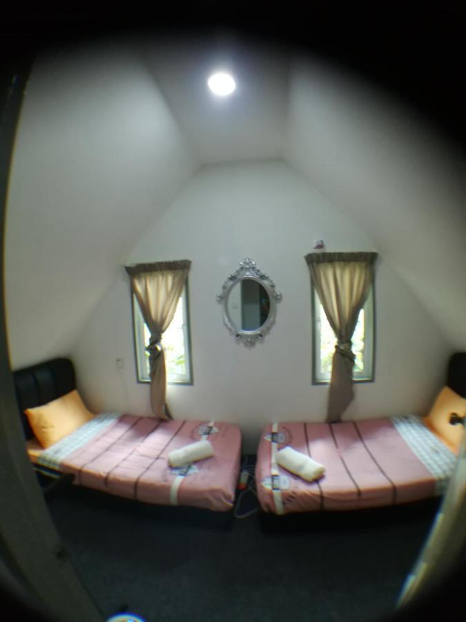 Berries Residence Kampong Kundassan Экстерьер фото